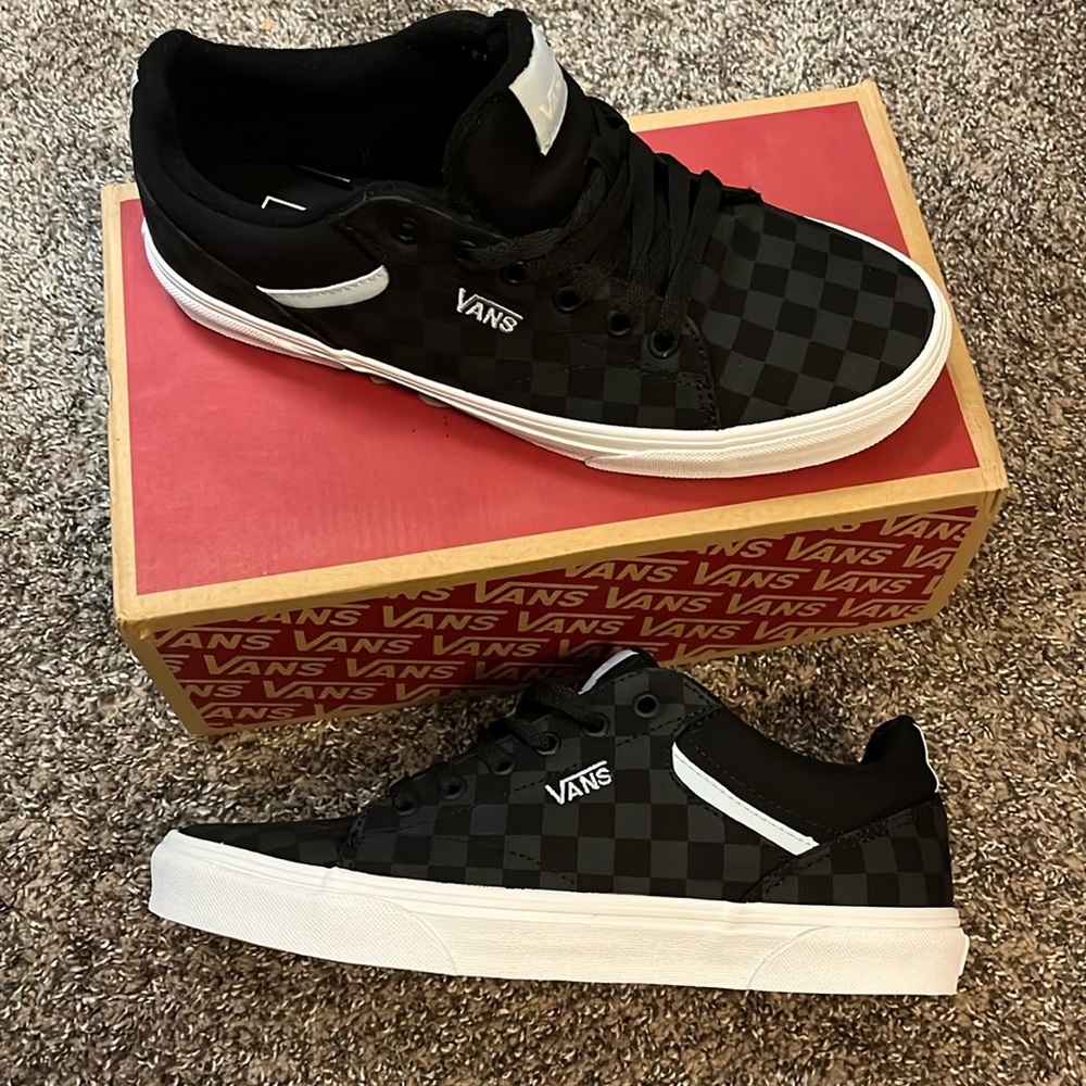 NIB Seldan Vans